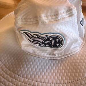 NFL Sideline Bucket Hat - White Sun Hat w/Adjustable Drawcord Titans NWT